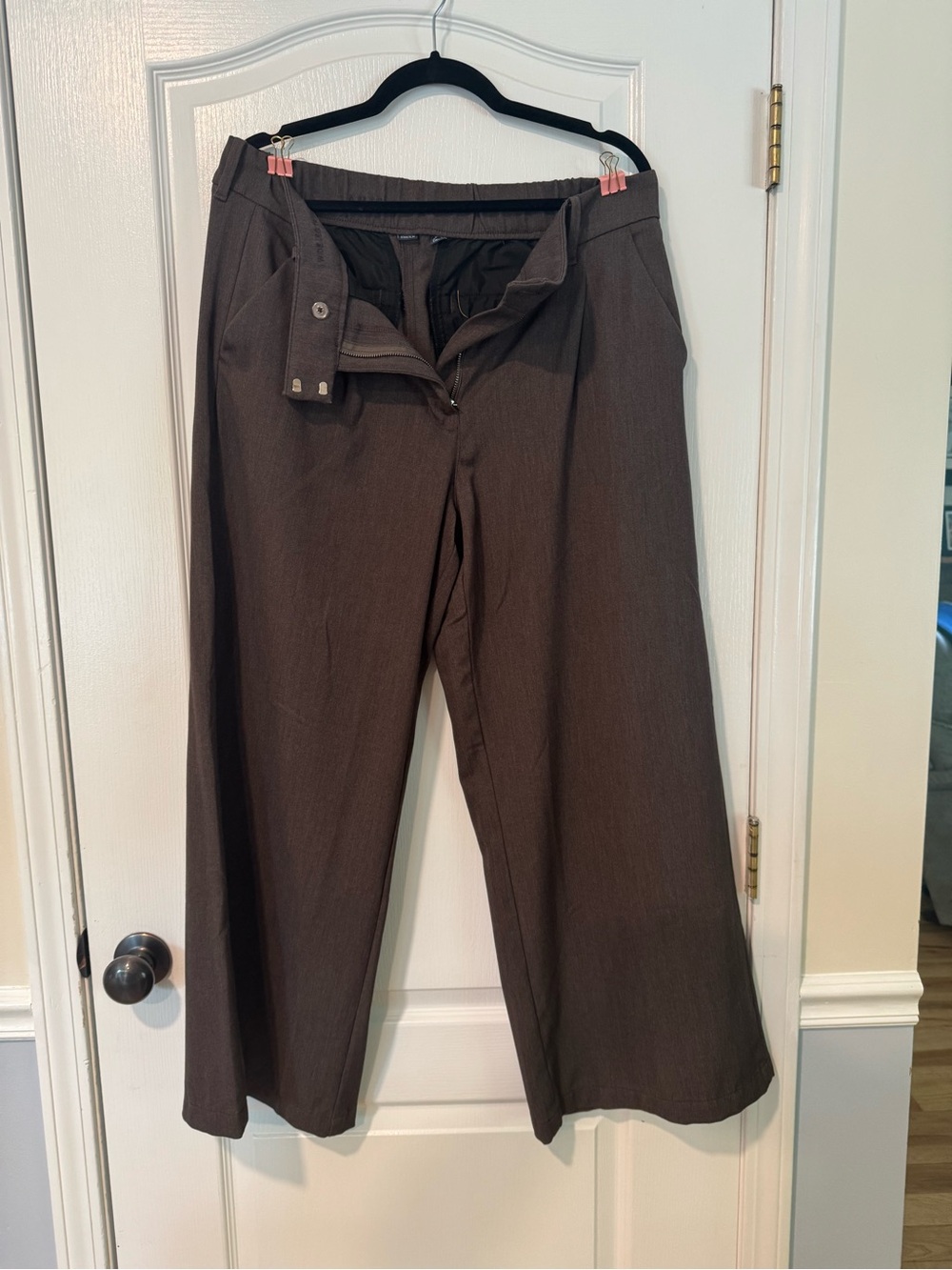 American Eagle Outfitters Wide-Leg Trousers in Dark Brown